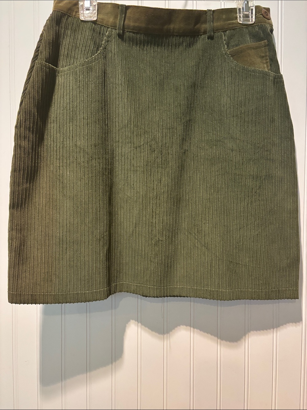 VTG Metropolitan New York 10001 Corduroy A-Line Skirt in Olive Green Sz 8
